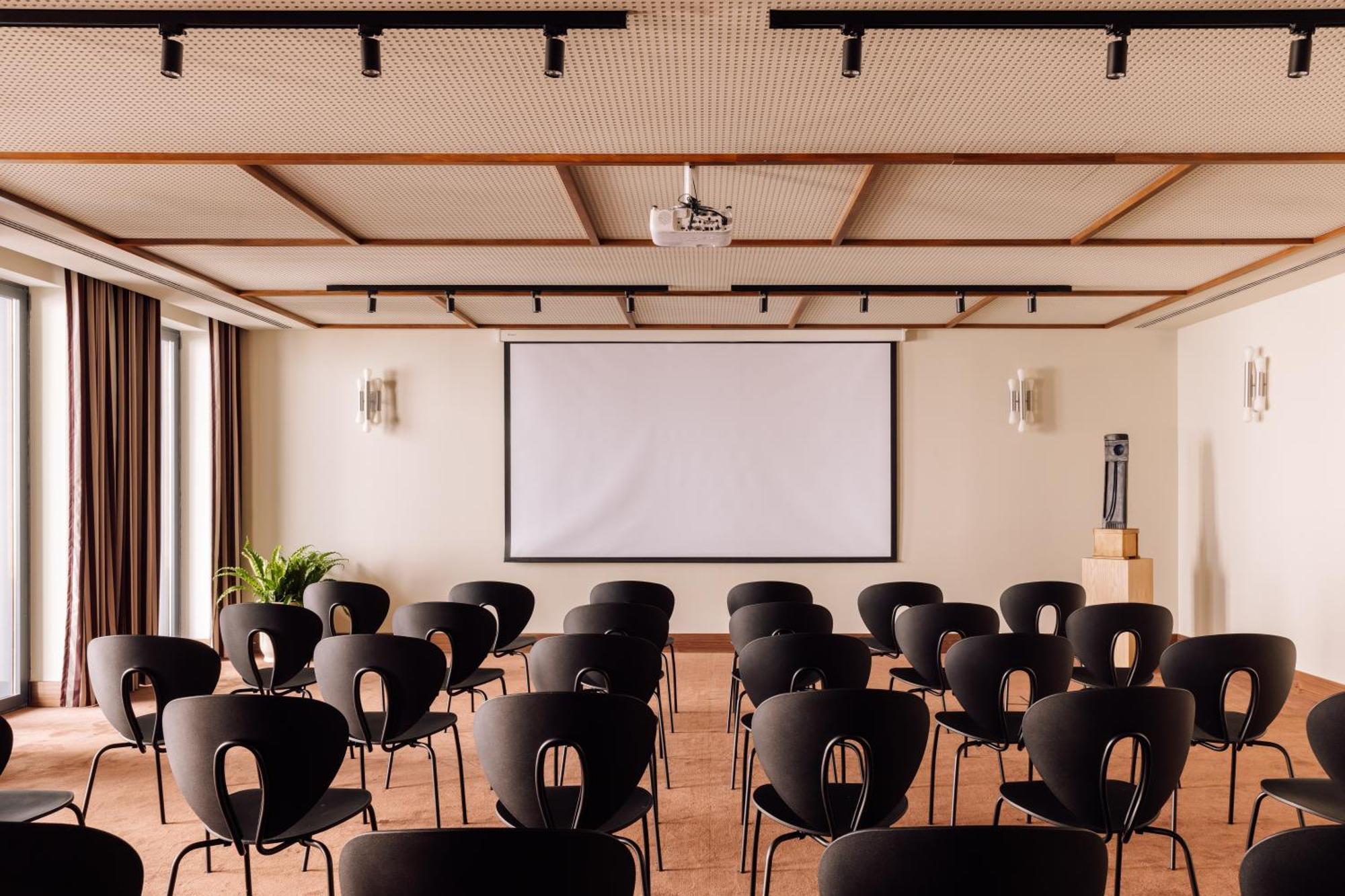 The Rebello Hotel & Spa - Small Luxury Hotels Of The World 加亚新城 外观 照片 A typical conference room