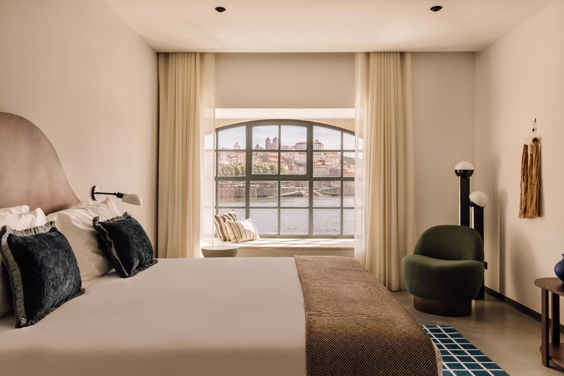 The Rebello Hotel & Spa - Small Luxury Hotels Of The World 加亚新城 外观 照片 A guest room